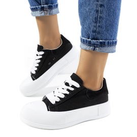 Černé tenisky na platformě Venancia černá Černé tenisky na platformě Venancia černá