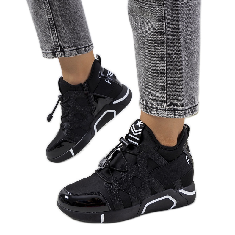 Černé dámské tenisky značky Jarvis černá