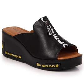 Černé pantofle na klínku s nápisy Vinceza W JAN109 černá