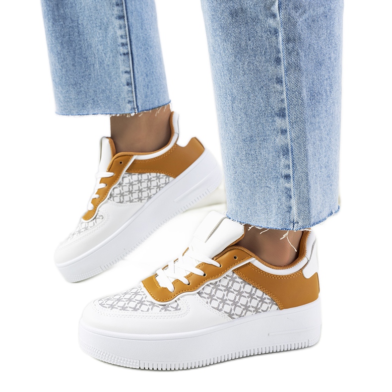 Bílé dámské tenisky Manal bílý žlutá