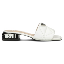 Kožené pantofle Filippo DK3905 / 22 Wh bílé bílý