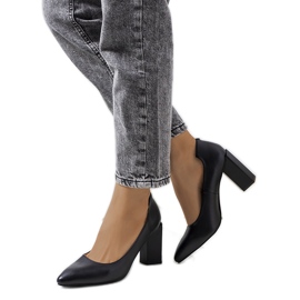 Černé lodičky na Kruisově postu černý