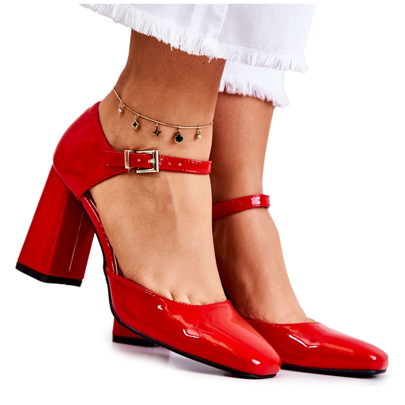 PG1 Módní lakované lodičky na červené maorské tyči