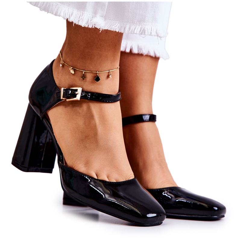 PG1 Módní lakované lodičky na černém maorském baru černá