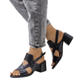 Černé kožené sandály na sloupku Destina černá