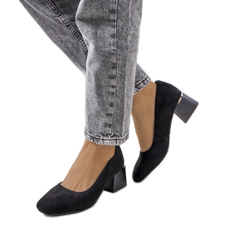 Černé lodičky na sloupku Bloor černá