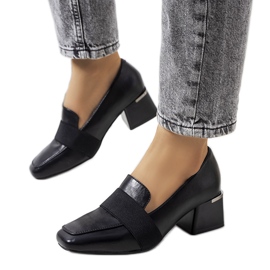 Černé brogy na postu Thoma černý