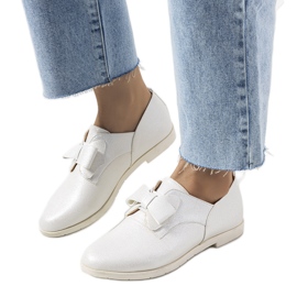 Bílé brogy s mašlí Korner bílý Bílé brogy s mašlí Korner bílý