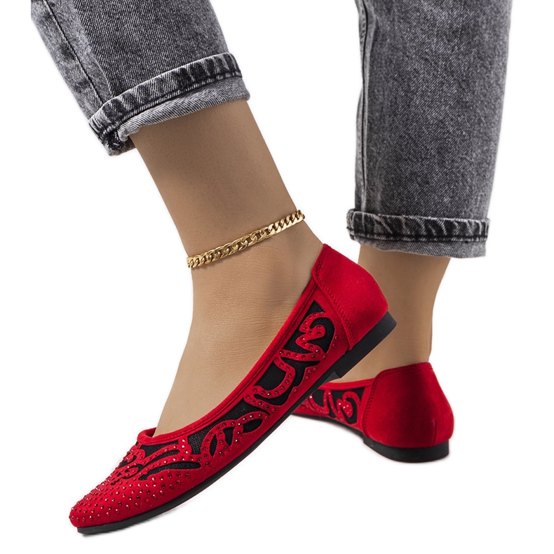 Červené baleríny s prolamovanými ornamenty Selam černá