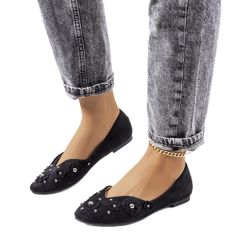 Černé balerínky střihu Halah černá