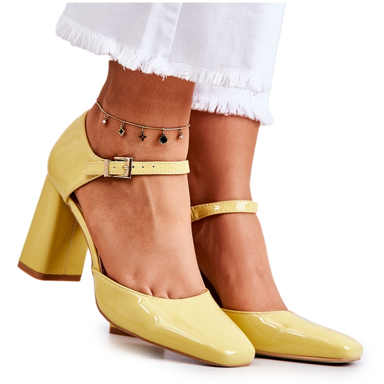 PG1 Módní lakované lodičky na žluté maorské tyči žlutá