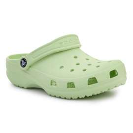 Pantofle Crocs Classic W 10001-335 zelená Pantofle Crocs Classic W 10001-335 zelená