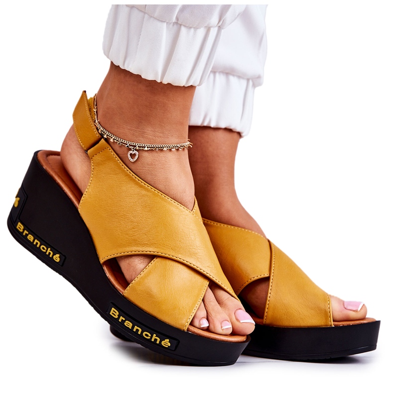 Vinceza Dámské sandály se suchým zipem žluté ohromí žlutá