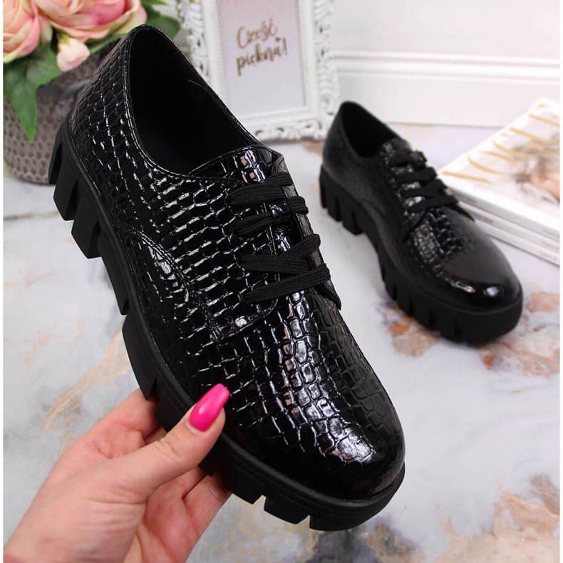 Dámské lakované kozačky Vinceza