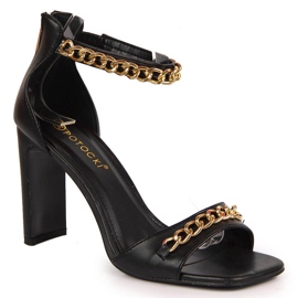 Černé dámské sandály Potocki na sloupku s řetízkem černá Černé dámské sandály Potocki na sloupku s řetízkem černá