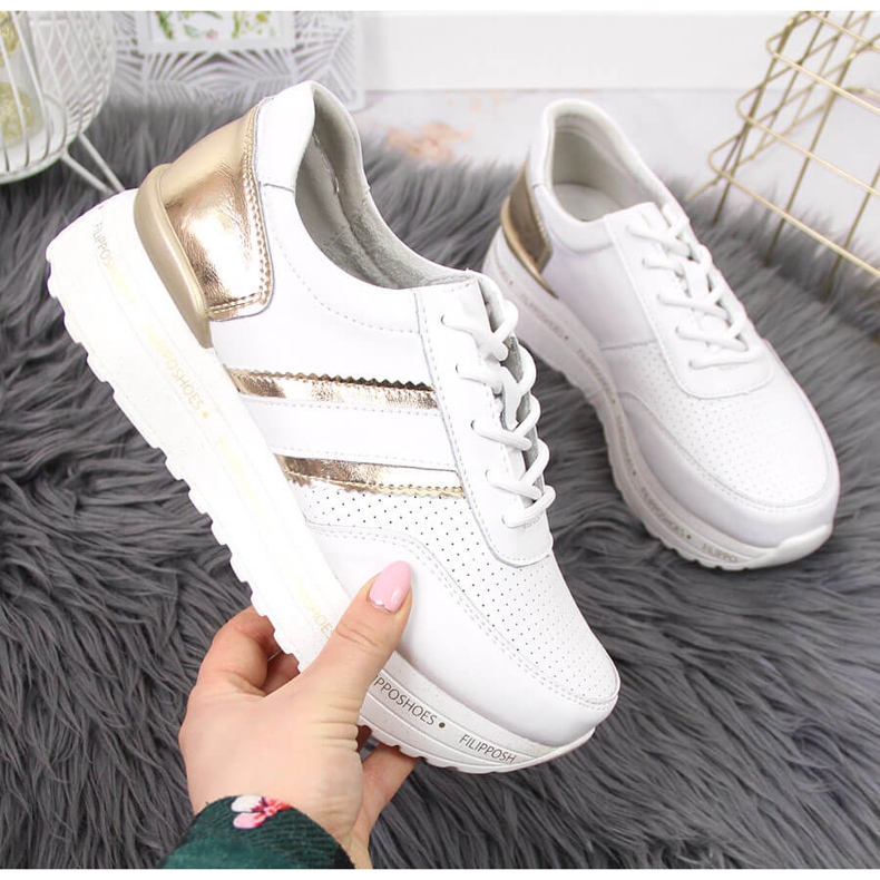 Kožené dámské boty na bílé platformě Filippo bílý