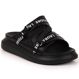 Černé pantofle na platformě Laura La.Fi černý