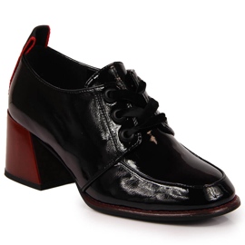 Kožené dámské boty na černém kvádru Filippo černá