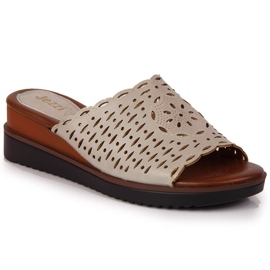 Dámské šedé pantofle na prolamovaném klínku Jezzi šedá