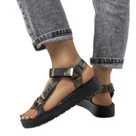 Zelené camo sandály na platformě Dugan zelený