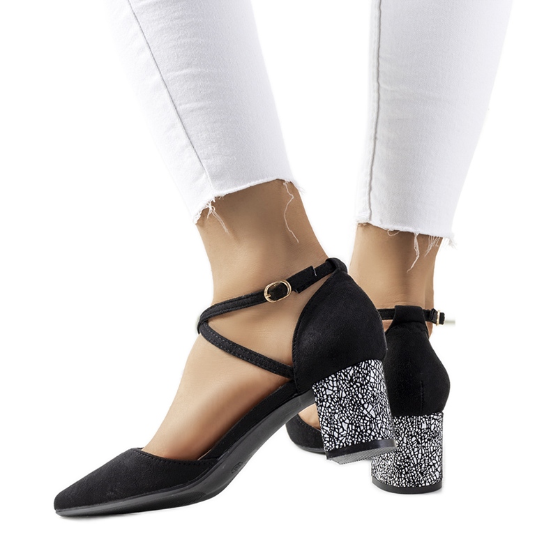 Černé lodičky na sloupku Kittie černá