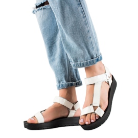 Cm Paris Bílé Sandály Na Platformě bílý černý