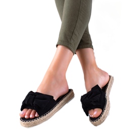 TRENDI Pantofle na slaměné platformě černý