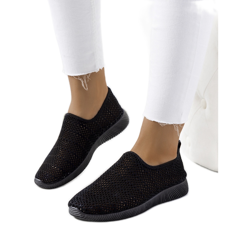 Černé dámské tenisky Ritva černá Černé dámské tenisky Ritva černá