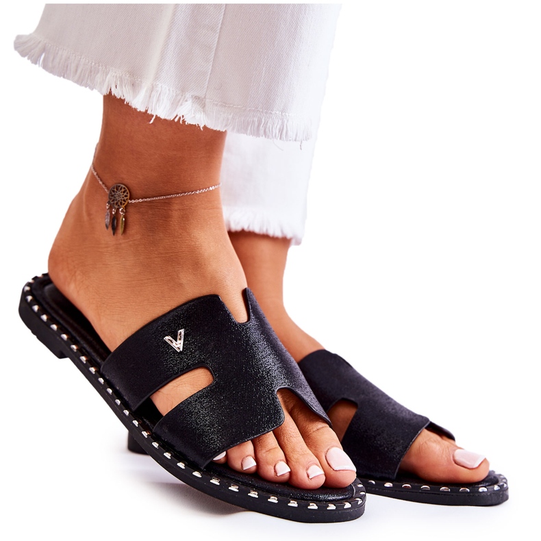 Vinceza Módní dámské pantofle s černým znakem Miquel černá