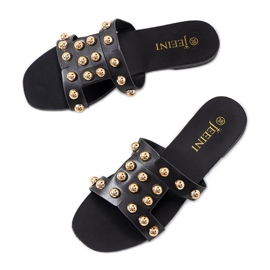 Černé pantofle s ozdobnými cvočky Amparo černý