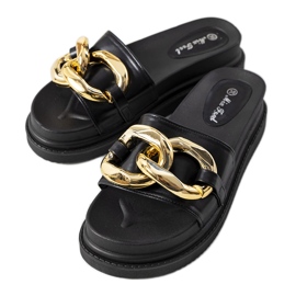 Černé pantofle na platformě Berloz černý