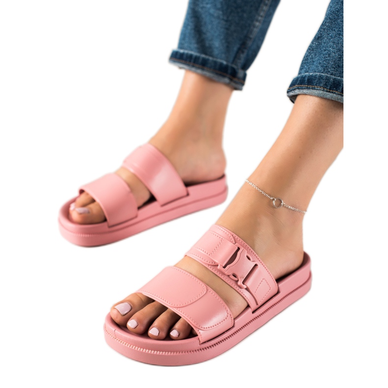 SHELOVET Růžové pantofle s přezkou růžový