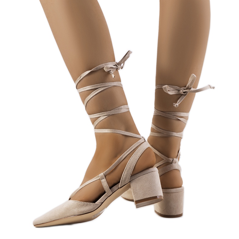 Béžové šněrovací lodičky na postu Victoris béžový Béžové šněrovací lodičky na postu Victoris béžový