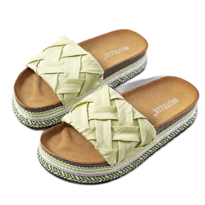 Zelené žabky na korkové podrážce Vadna zelená Zelené žabky na korkové podrážce Vadna zelená