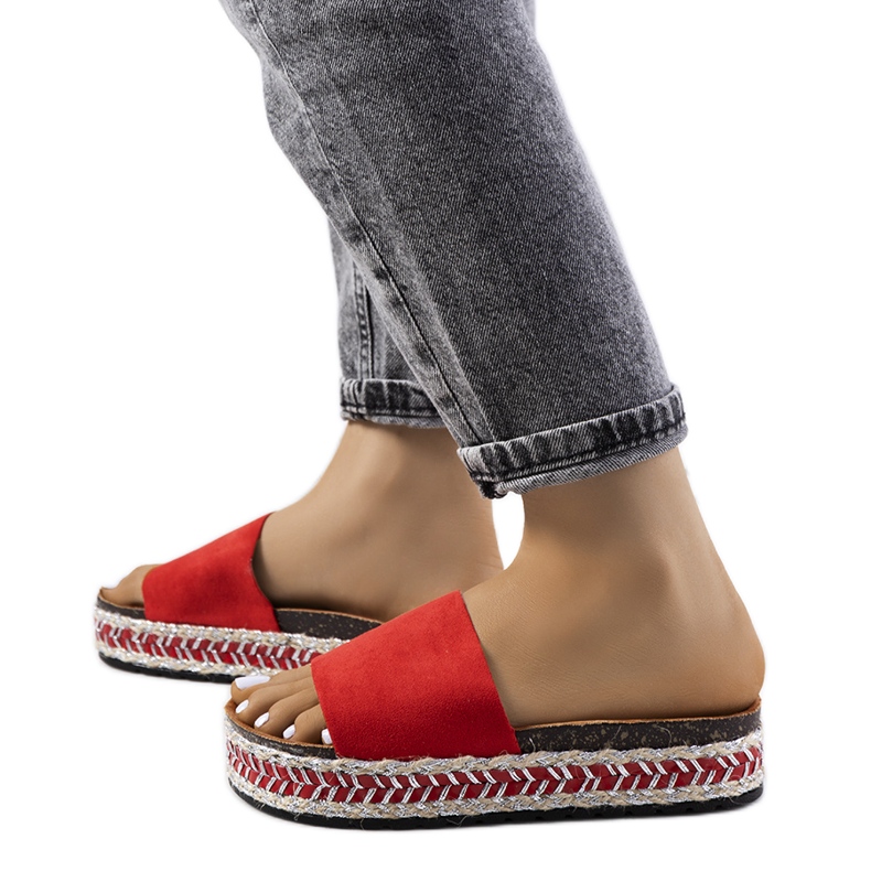 Červené sandály na korkové podrážce Bonython