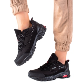 DK Pohodlné trekové boty černý