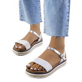 Stříbrné sandály na zdobené platformě Acton stříbro