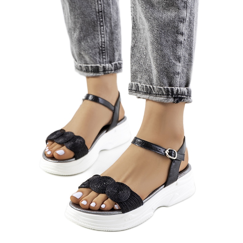 Černé sandály na platformě Nandy černá