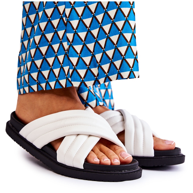 Klasické dámské bílé kožené pantofle Daron bílý