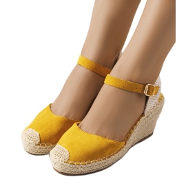 Žluté espadrilky na klínu Olieme žluť