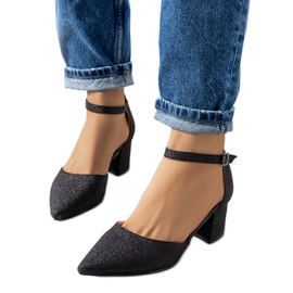 Lesklé černé lodičky na Mawahi postu černý