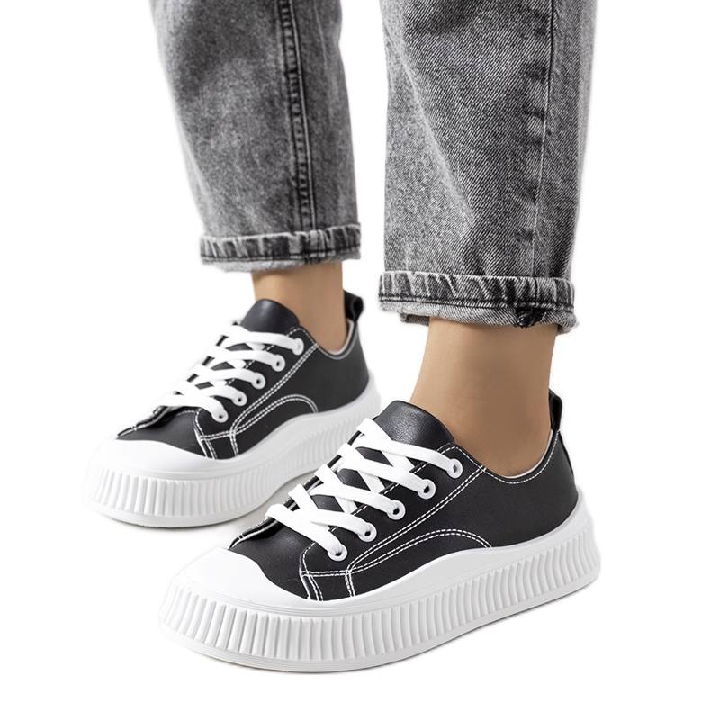 Černé tenisky na platformě Zargan černá Černé tenisky na platformě Zargan černá