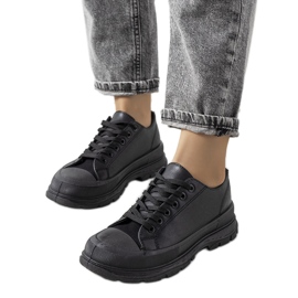 Černé tenisky na silné podrážce Nurbik černý