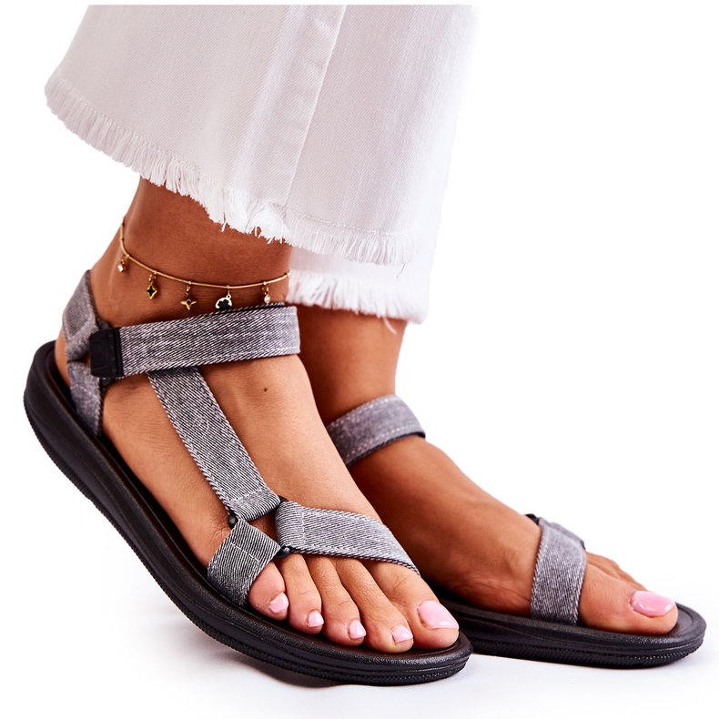 PM1 Klasické dámské sandály na suchý zip šedá Kalla