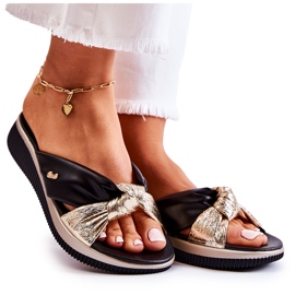 PE1 Pohodlné kožené dámské pantofle černozlatá Neyla černá zlatý