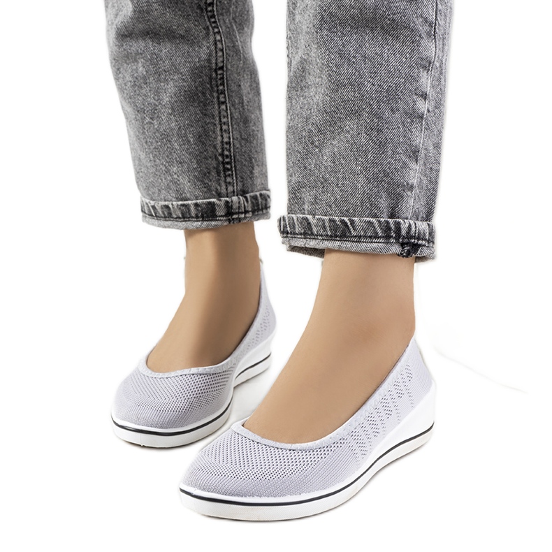 Šedé tenisky na klínku Loane šedá Šedé tenisky na klínku Loane šedá