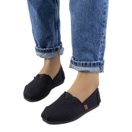 Černé tenisky Basser černý