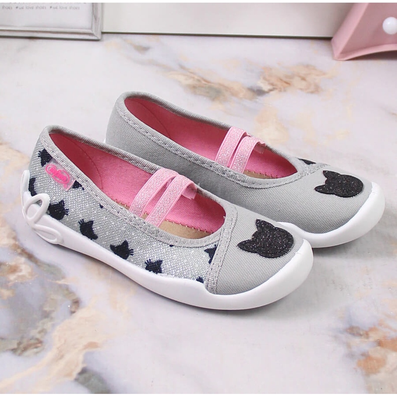 Dívčí pantofle na gumičku s kočičím slipem na šedé Befado šedá