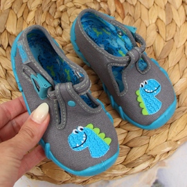 Přezka chlapeckých pantoflí s šedým dinosaurem Befado šedá Přezka chlapeckých pantoflí s šedým dinosaurem Befado šedá