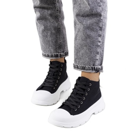 PA1 Černé tenisky značky Saverio černý